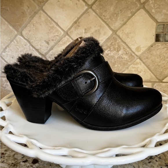 Born BOC Black Mules - Picture 10 of 11